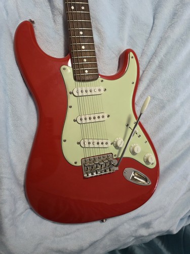 Squier stratocaster classic - squier,