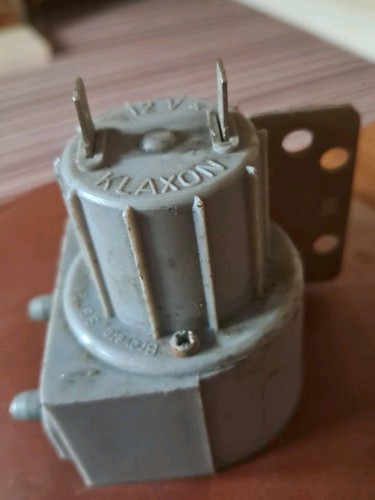 Klaxon 12v screen washer pump - klaxon,