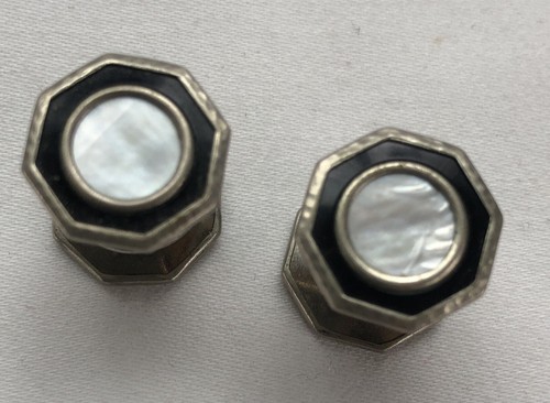Kum part cuff buttons - kum-a-part,
