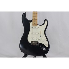 FENDER HIGHWAY 1 STRATOCASTER