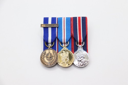 Nato kosovo queens golden - kosovo,