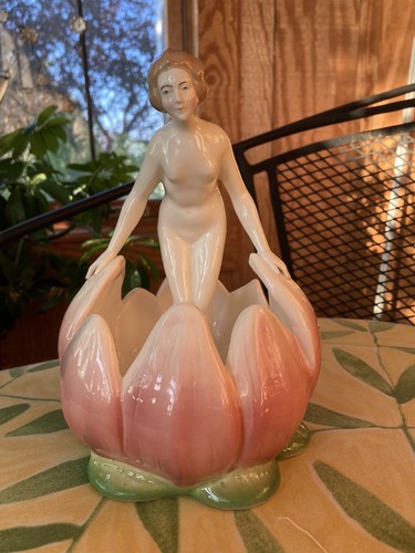 Art deco nude - nude, water