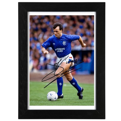 Davie cooper signed autograph - davie,