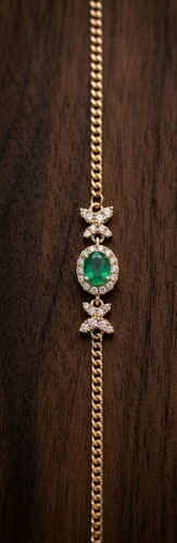 Solid 18ct gold natural - 18ct,