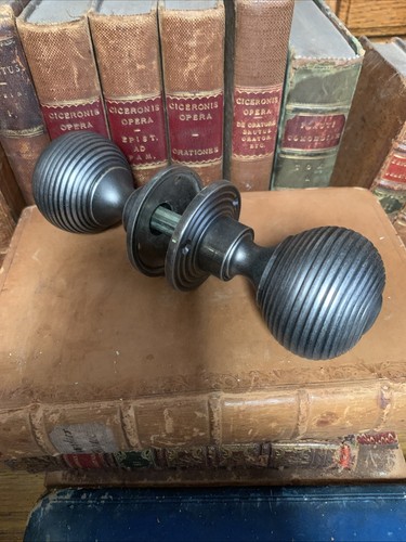 Beehive door knobs 50mm - beehive, pewter