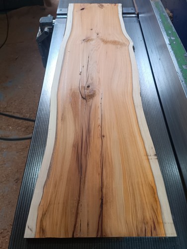 775 230 19mm planed - 775*230*19mm, yew