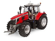 1:32 scale Massey Ferguson