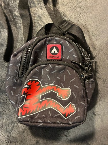 Airwalk mini crossbody - airwalk,