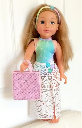Inch design friend doll - inch, a
