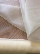 Silk organza, 54", pale