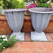 Calista urn planter 32cm - calista,