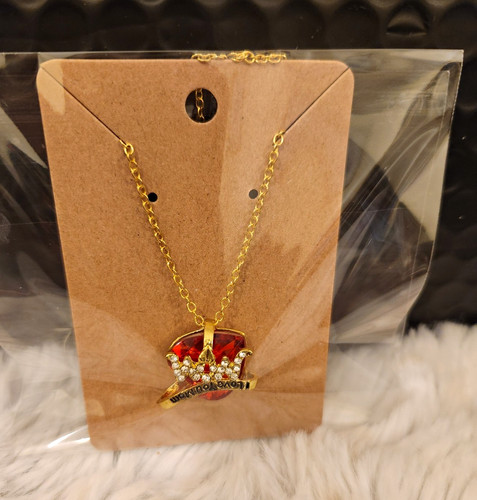 Gold tone heart crown charm - gold,