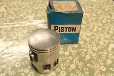 1969-71 NOS YAMAHA DT100 DT1 PISTON 2ND O/S 52.50MM 285-11636-00-00 WR
