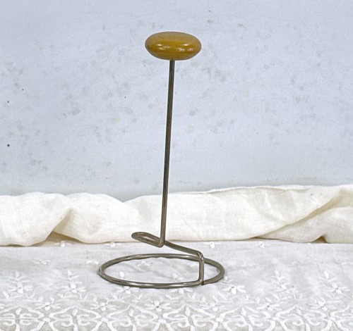 20s vintage hat display stand - 20s,