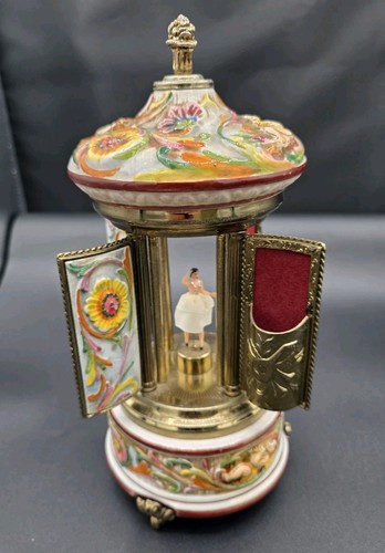 Reuge music carousel - music, cigarette
