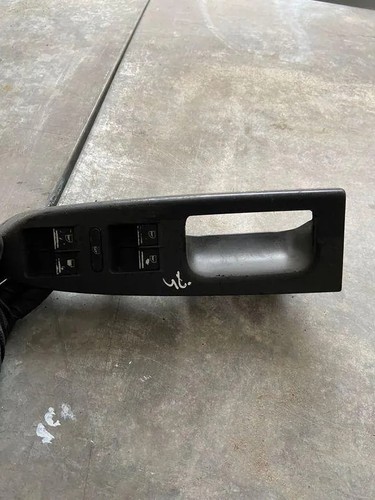 Touran 1t1 1t2 front left - touran,