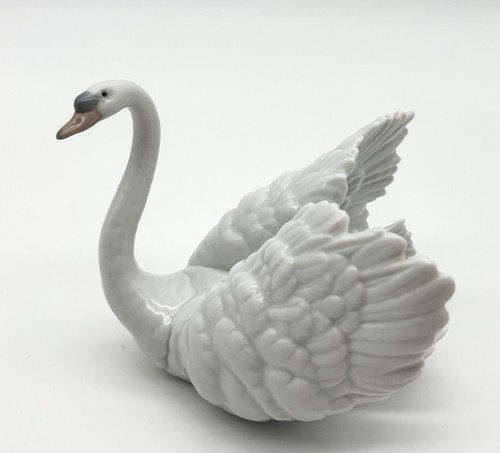 Lladro 6175 white swan - lladro,