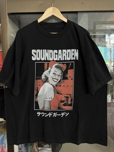 Soundgarden black hole sun - soundgarden,