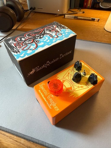 Earthquaker devices special - earthquaker,