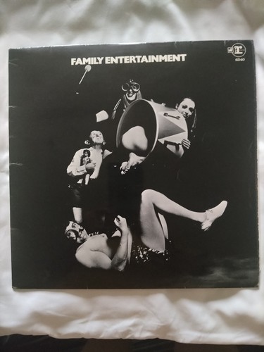 Family entertainment - family,