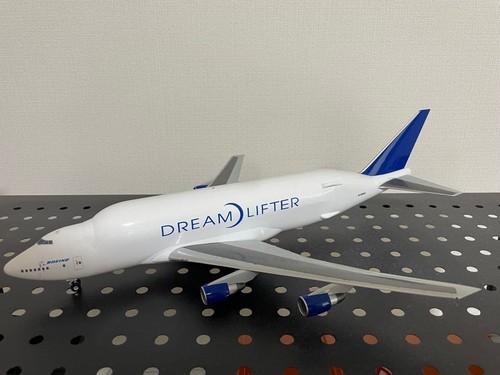 Hogan wings 200 - 1/200, 747-400lcf