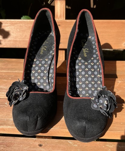 Black and red ruby shoo - red,