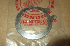 HONDA C72 C75 C77 CA72 CA77 GENUINE LOWER STEERING DAMPER PLATE # 53762-250-020