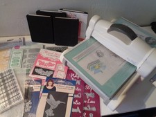 Sizzix  Bigshot Plus A4 Die Cutting & Embossing Machine & Joblot Bundle