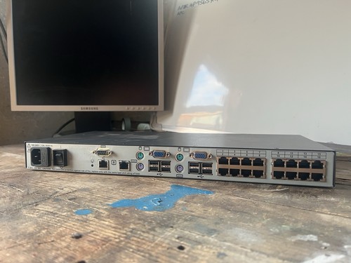 408964 001 port kvm - hp,