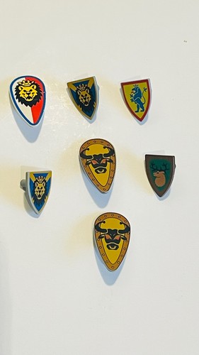 Lego vintage castle shield - castle,
