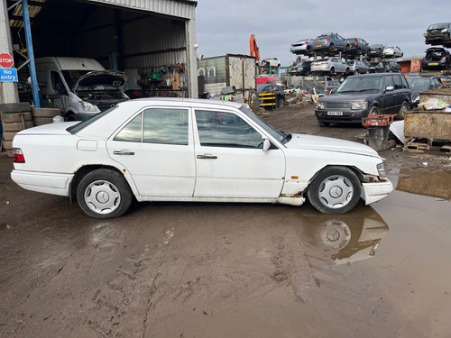 Mercedes e200 auto 1994 - mercedes,
