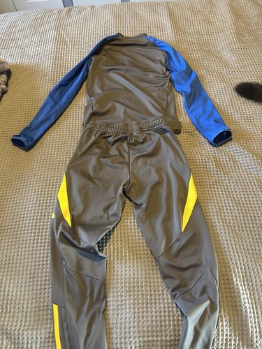 Leeds united tracksuit age - leeds,