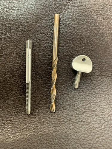Thumb screw with - screw, bit