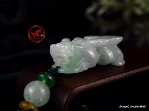 Pixiu white and green - , jadeite