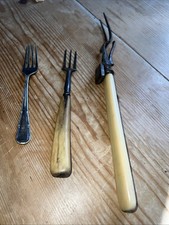 3 Forks 1 Antique Roasting  1