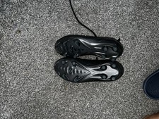 black nike mercurial boots