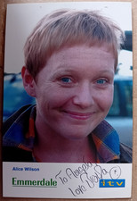 ORIGINAL AUTOGRAPHED EMMERDALE CAST CARD URSULA HOLDEN-GILL Alice Wilson