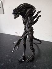 NECA Aliens Damaged Xenomorph action figure 2013 8" Figure Loose Alien