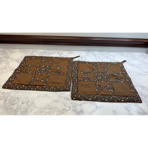 Vintage quilted pot holders - quilted,