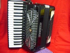 SONOLA 96 BASS ACCORDION  LIGHTWEIGHT