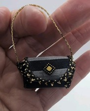 Oak 12th Ladies handmade opening bag dolls house Scale shop 