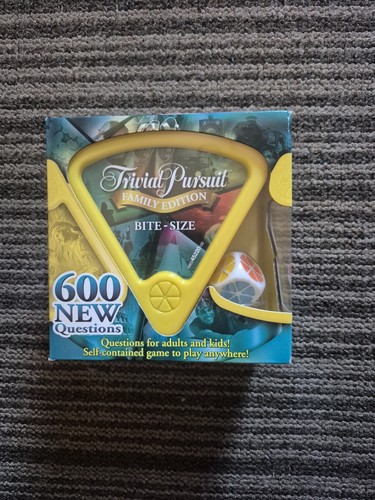 Travel game trivial pursuit - travel,