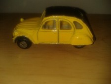 Maisto Citroen 2CV Diecast Vintage Special Edition Yellow . (D28a2)