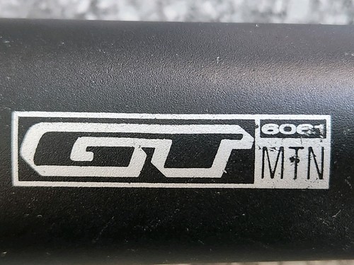 6061 retro mountain - retro,