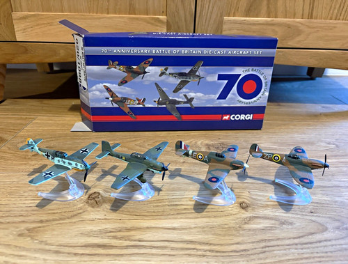 Corgi 70th anniversary battle - corgi,