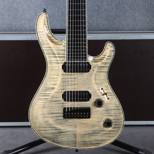 Mayones regius core - regius,