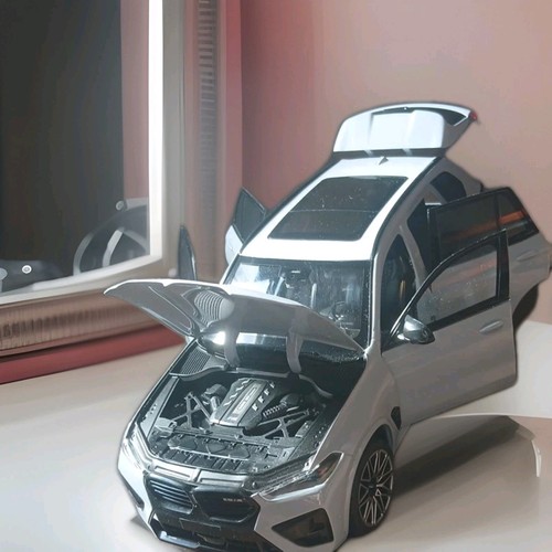 Bmw m competition lci - 1:18, x5