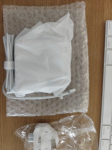 New genuine apple 85w - new,