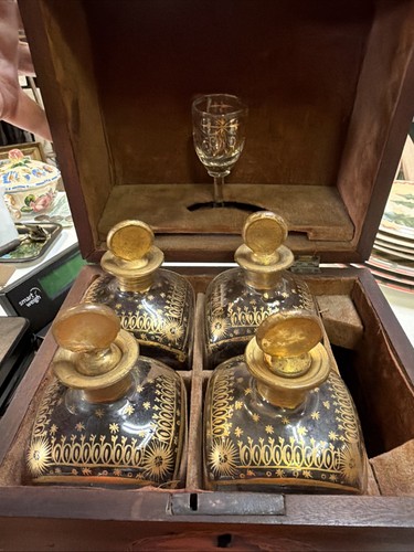 Antique traveling liquor - antique,