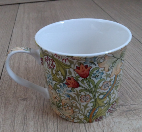 William morris golden - lily, mug